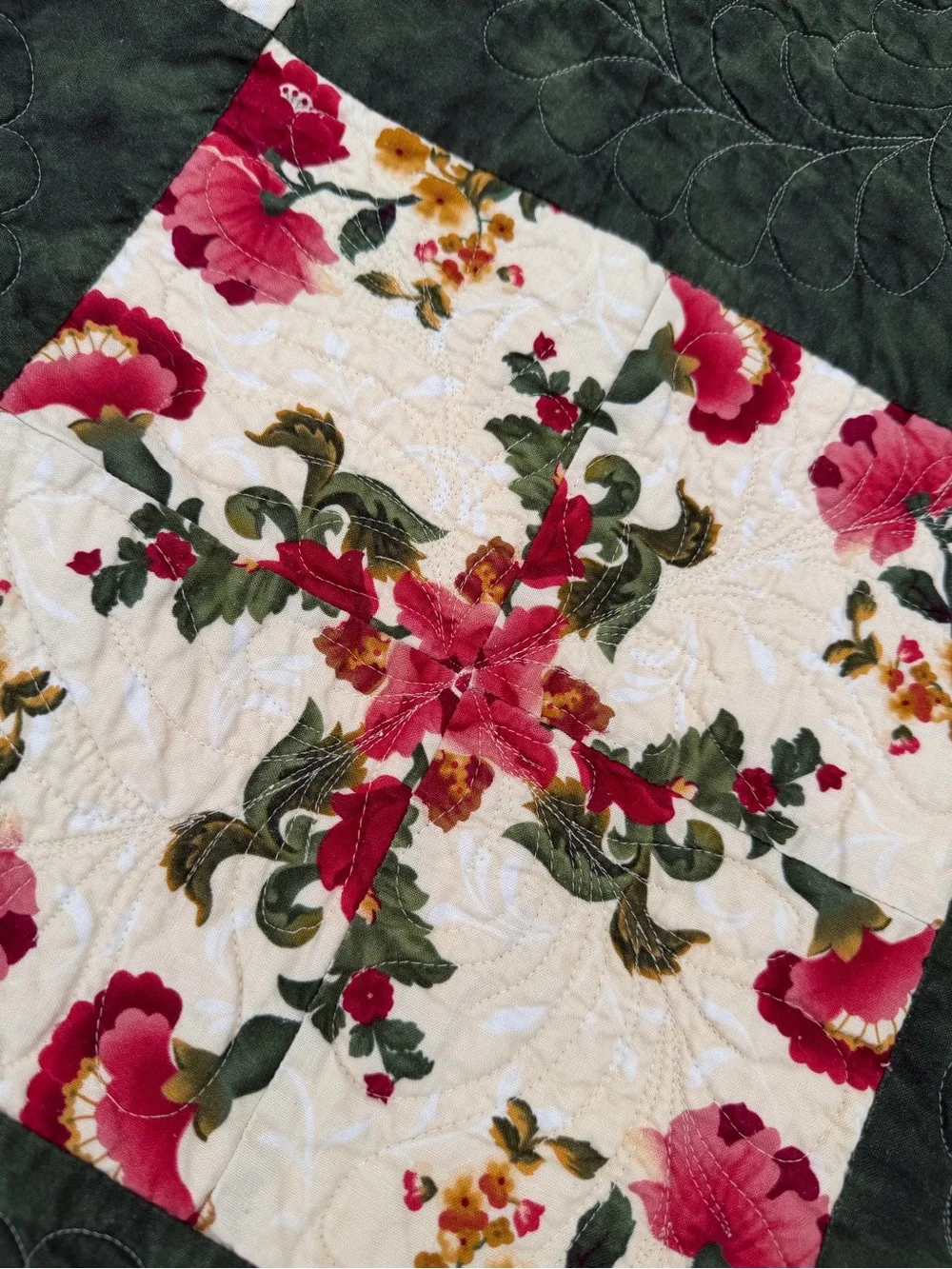 Handmade Quilt Floral Point Nine Patchwork Green Red Holiday. Beautiful!